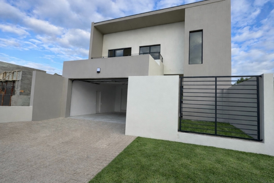 4 Bedroom Property for Sale in Sandown Western Cape